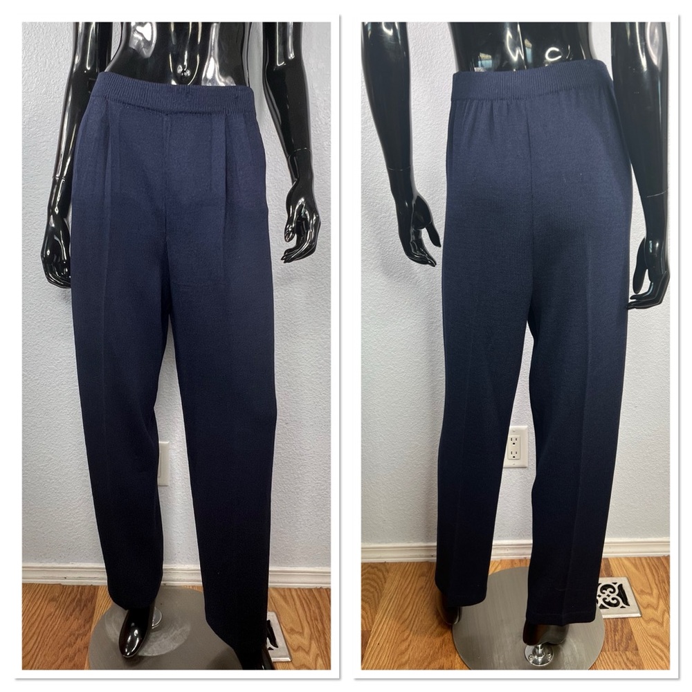 St. John Basics Santana Pleated Straight Leg Knit Pants Sz 10 Flaws